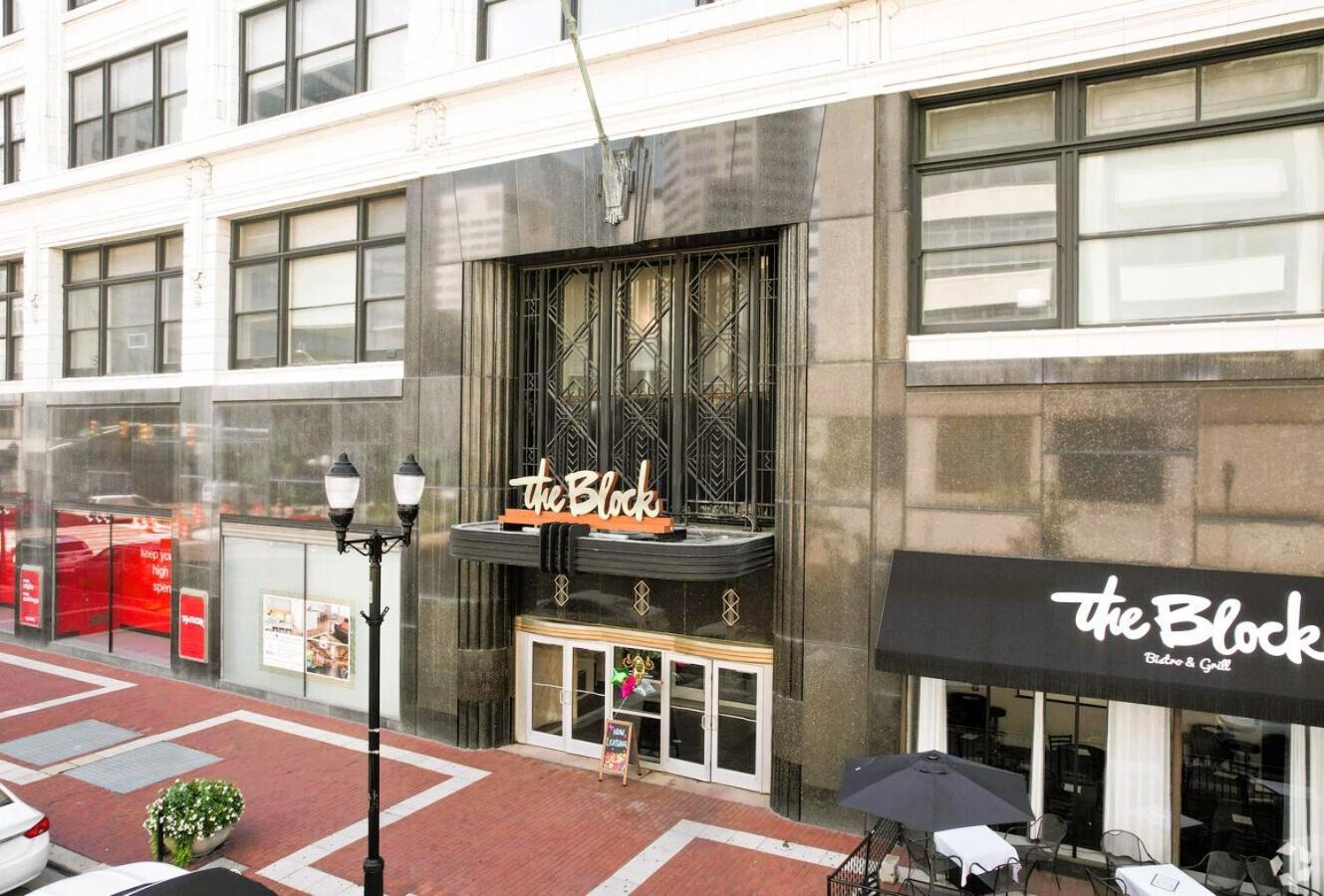 Free Parking! Downtown King Suite Lucas Oil- Conv Center Skywalk#1 Indianápolis Exterior foto