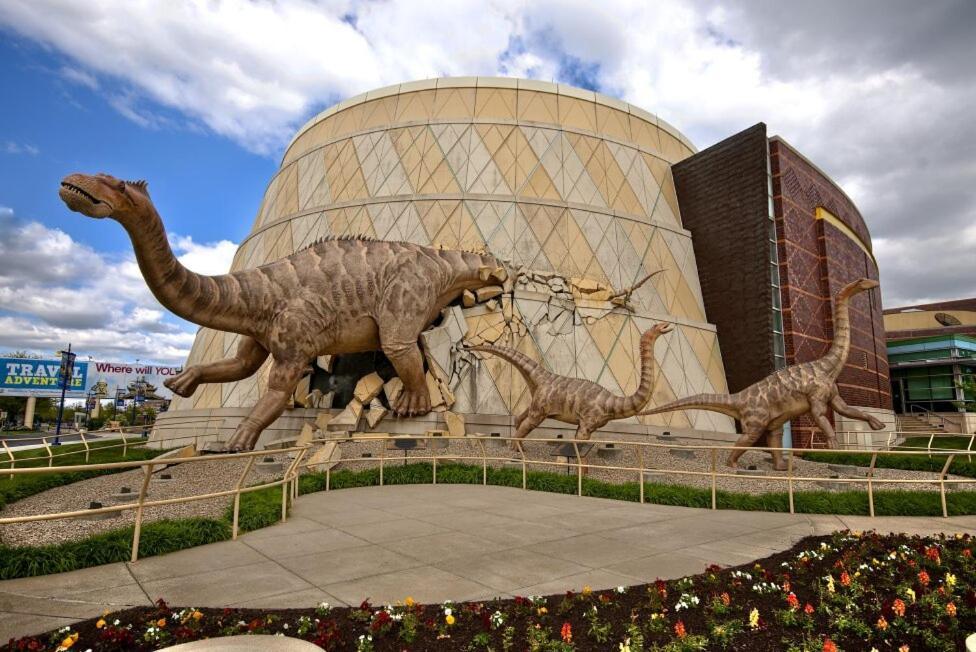 Free Parking! Downtown King Suite Lucas Oil- Conv Center Skywalk#1 Indianápolis Exterior foto